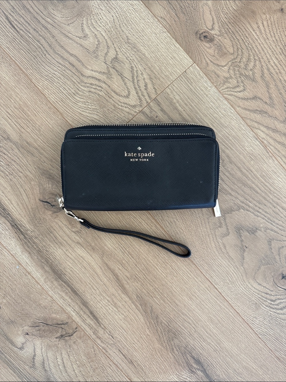 kate spade black wristlet clutch